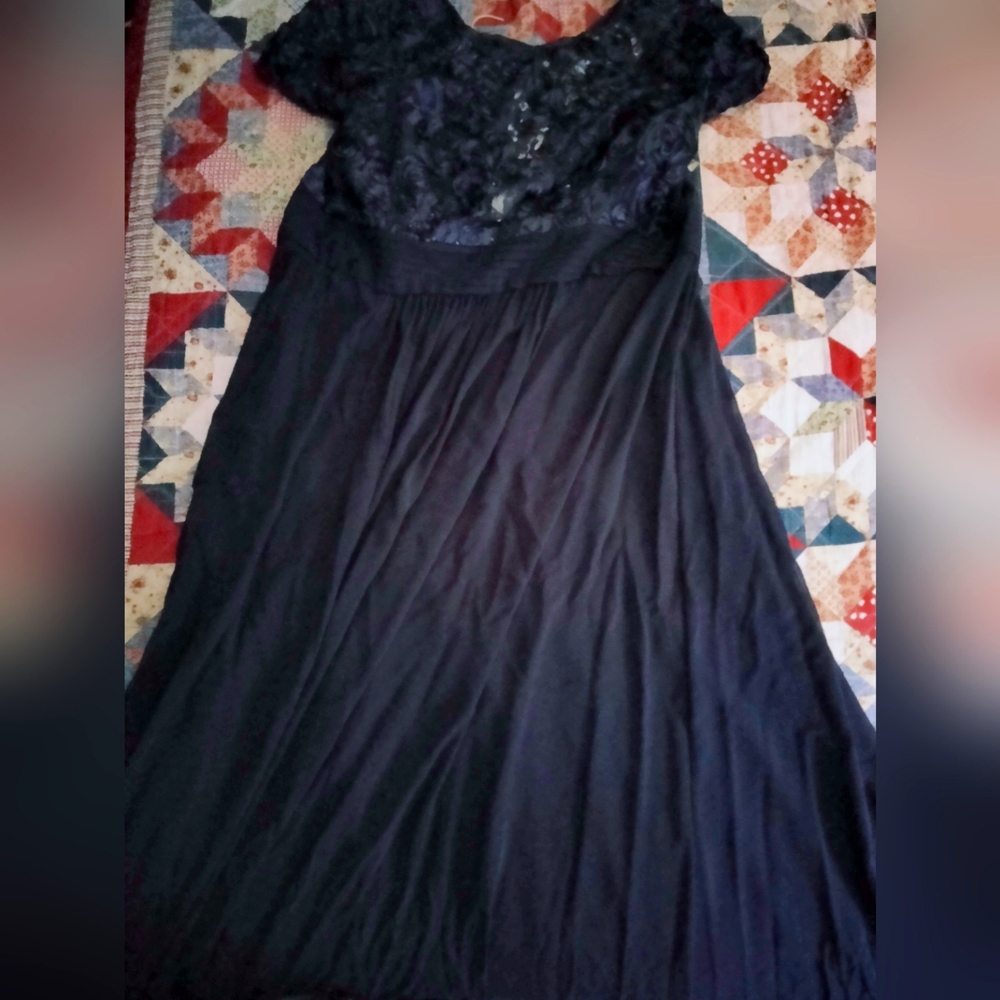 Mother of the Bride or Groom Wedding 💒 Dress - Picture 1 of 5